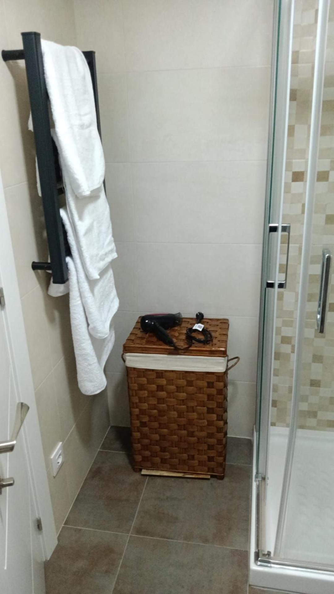 Albergue -Wifi- O Apartamento -No Wifi- Camino Santiago Porrino - En Pleno Centro - City Centre Eksteriør bilde